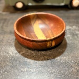 Elegant Wooden Bowl - Brown and Tan 6”x2”